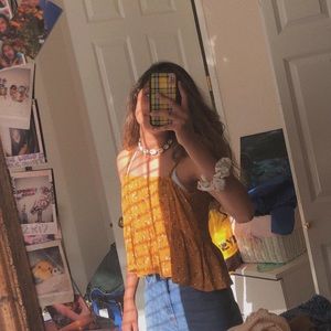 Meet your Posher, Julia